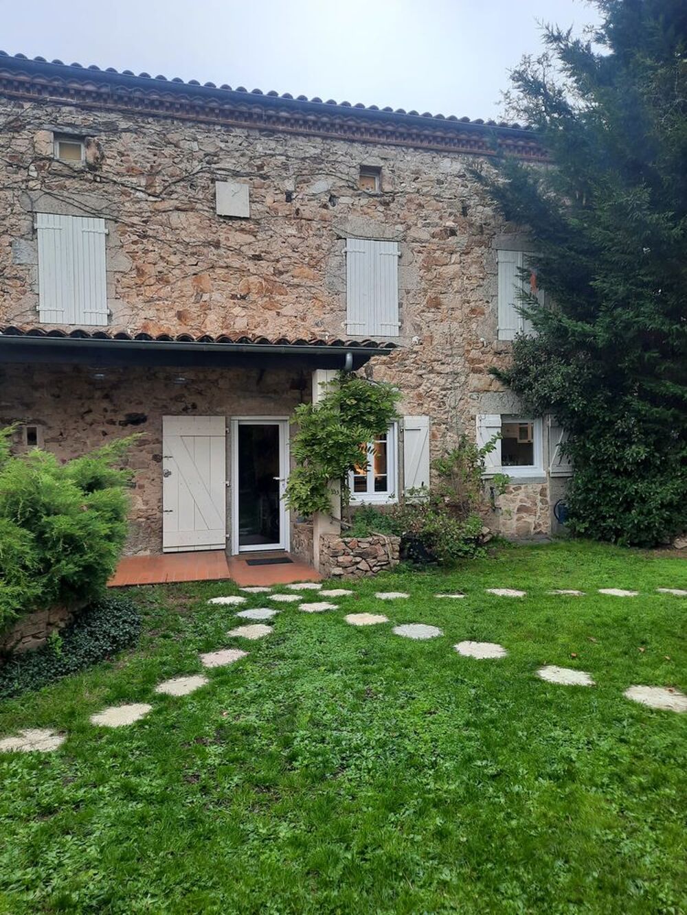 Vente Maison Cause santé ptite maison de campagne Champagnat-le-jeune