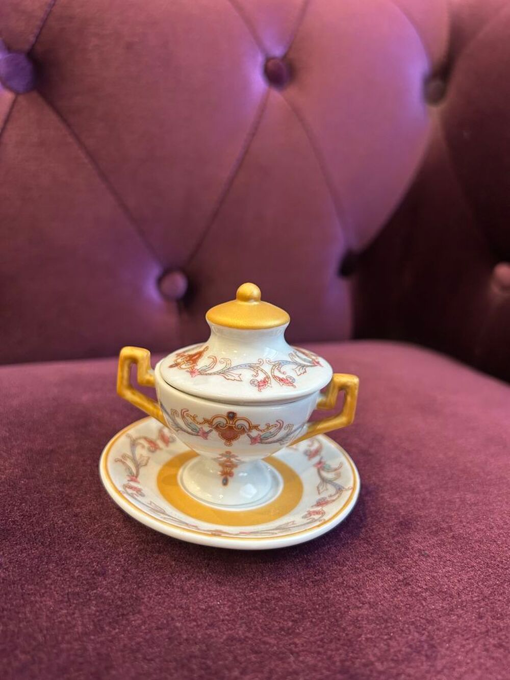 Tasse avec assiette Porcelaine Art 
