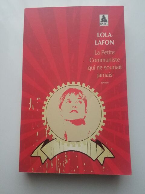 La Petite Communiste qui ne souriait jamais Poche 2015 3 La Chapelle-Saint-Luc (10)