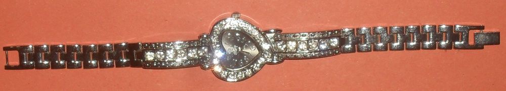 Montre Femme Stainless Steel Back en forme de c?ur Bijoux et montres