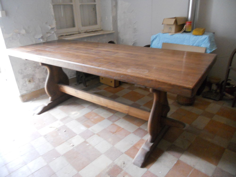 Belle table de ferme en ch&ecirc;ne massif Meubles