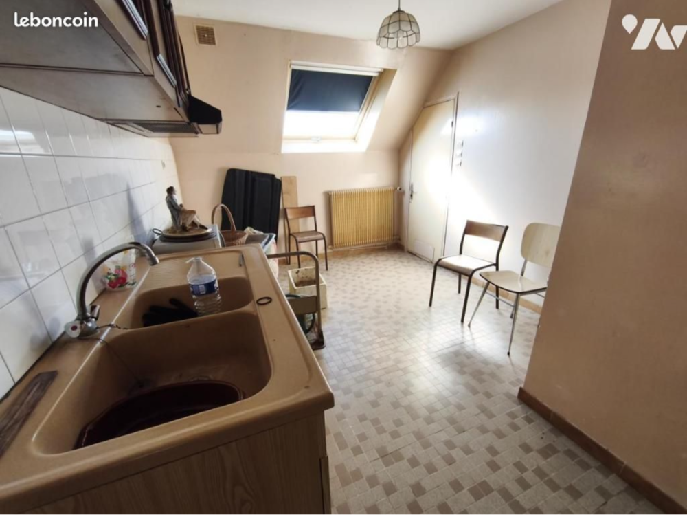 Vente Maison longère 22 m de façade avec retour en pierre de taille Cinq-mars-la-pile