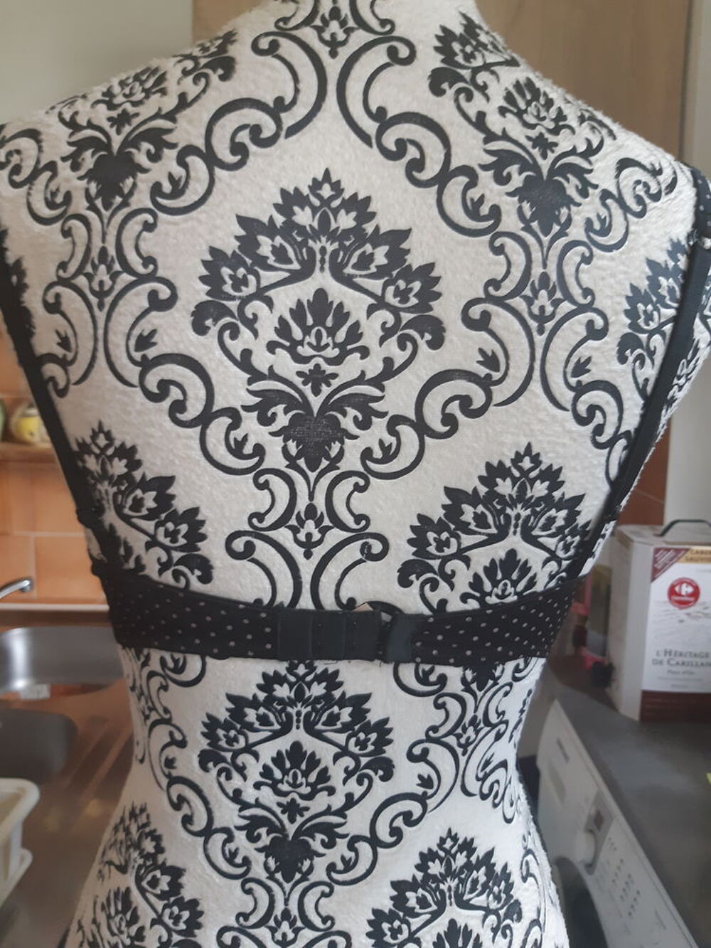 soutien gorge a pois NEUF JENNYFER TAILLE 90B
Vêtements