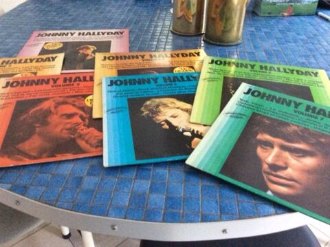 7 volumes vinyles Johnny Hallyday 70 Étaples (62)