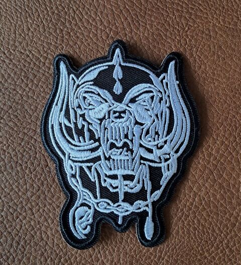 écusson patch brodé 
logo tête de motorhead 
9,5x7 cm 
5 Carnon Plage (34)