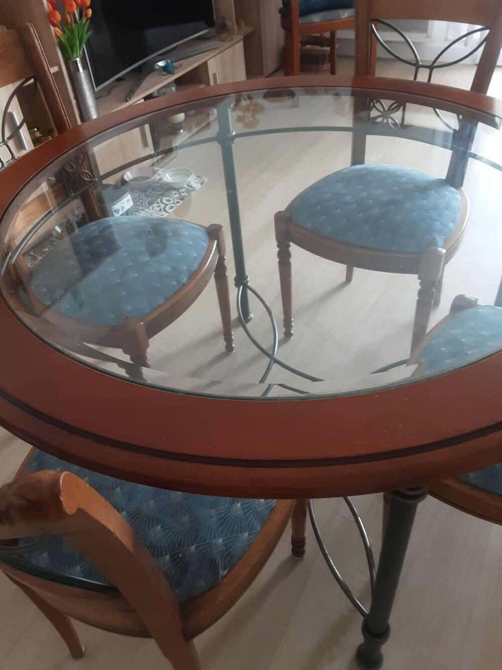 Ensemble table et chaises en merisier Meubles