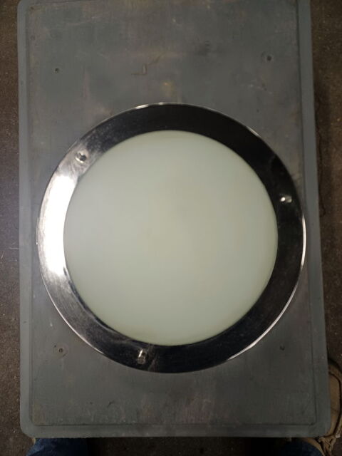 Luminaire rond en inox et verre de diam�tre 31cm environ 9 Tours (37)