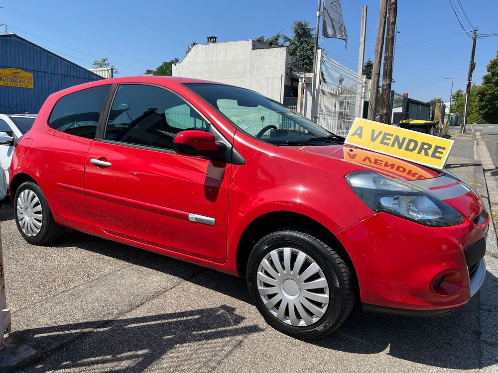 Clio III dCi 75 eco2 Dynamique TomTom Euro 5 2011 occasion 42700 Firminy