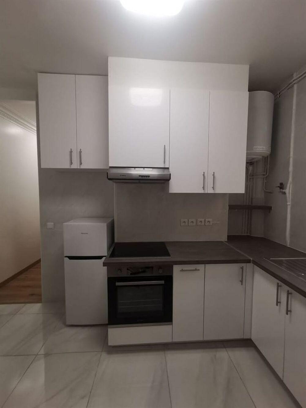 Location Appartement 2 chambres sans séjour Paris 19