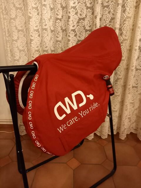Selle d'obstacles CWD 3500 Antibes (06)