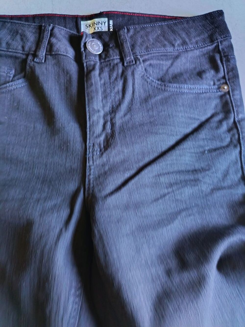 Pantalon gar&ccedil;on neuf Vêtements