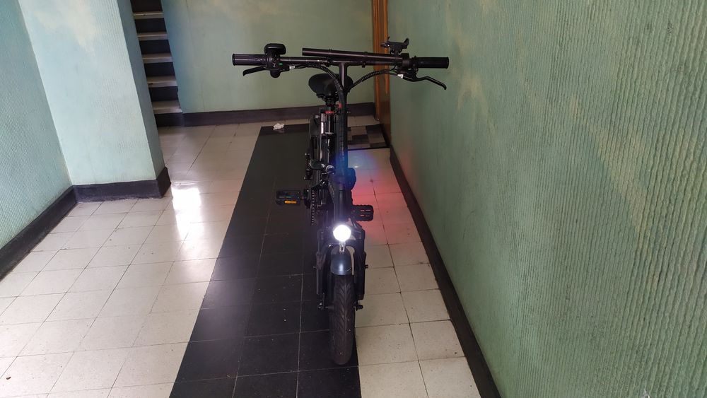 VELO ELECTRIQUE de ville de 14 POUCES PLIABLE de 400 Vlos