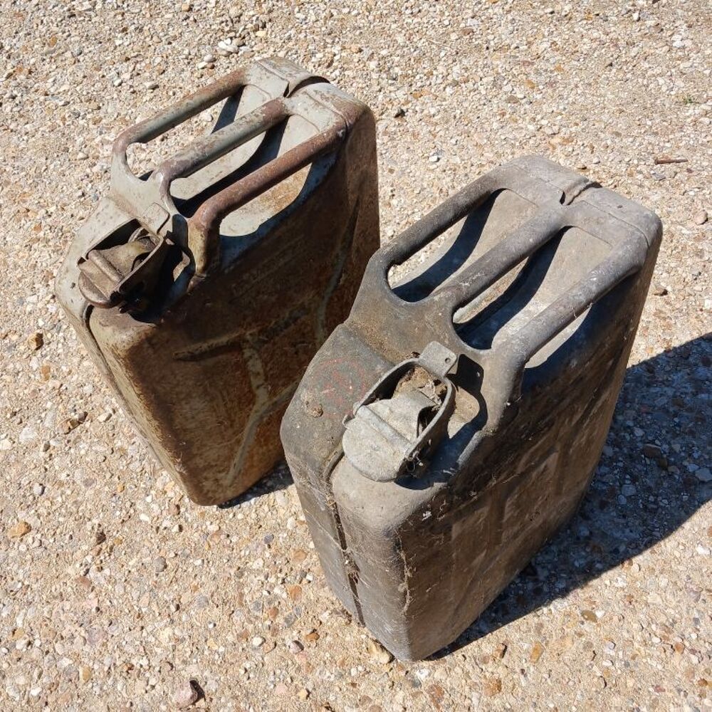 jerrycans US Bricolage