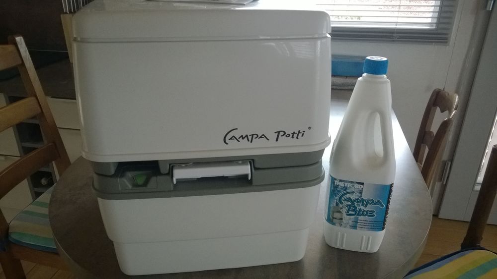WC chimique "Campa-POTTI" + produit chimique Jardin