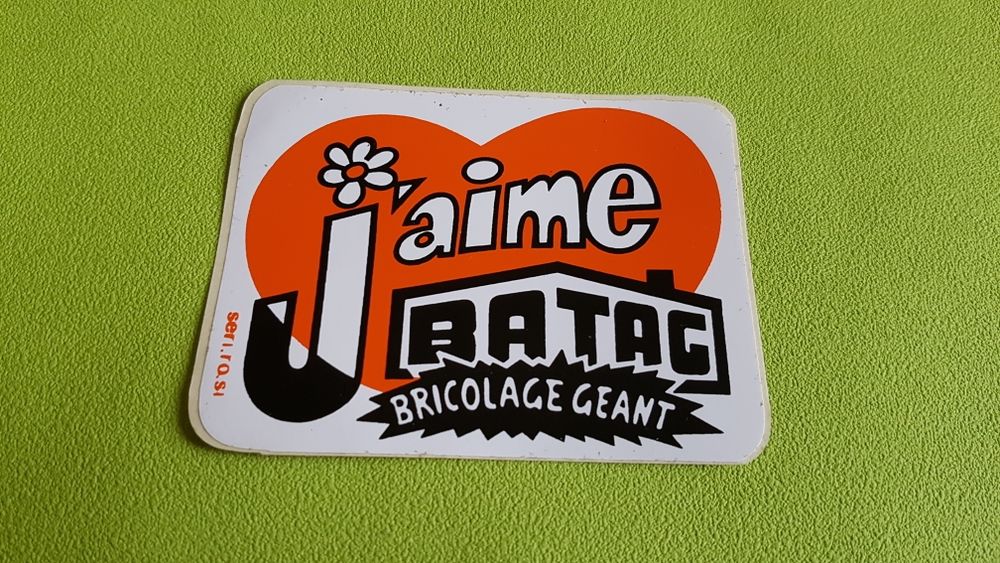 AUTOCOLLANT J'AIME BATAG 