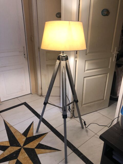 beau lampadaire - vraiment pas cher 35 Saint-Paul-de-Vence (06)