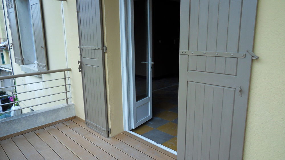 Location Appartement Confortable P3 rénové + garage fermé au calme d'une impasse Avignon