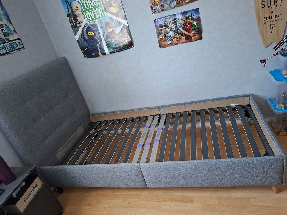 Lit 90&times;190 &eacute;tat neuf gris Mobilier enfants