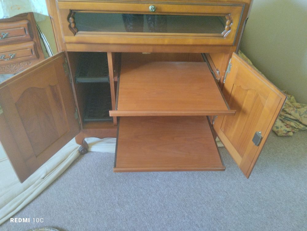 meuble t&eacute;l&eacute;vision en merisier Meubles