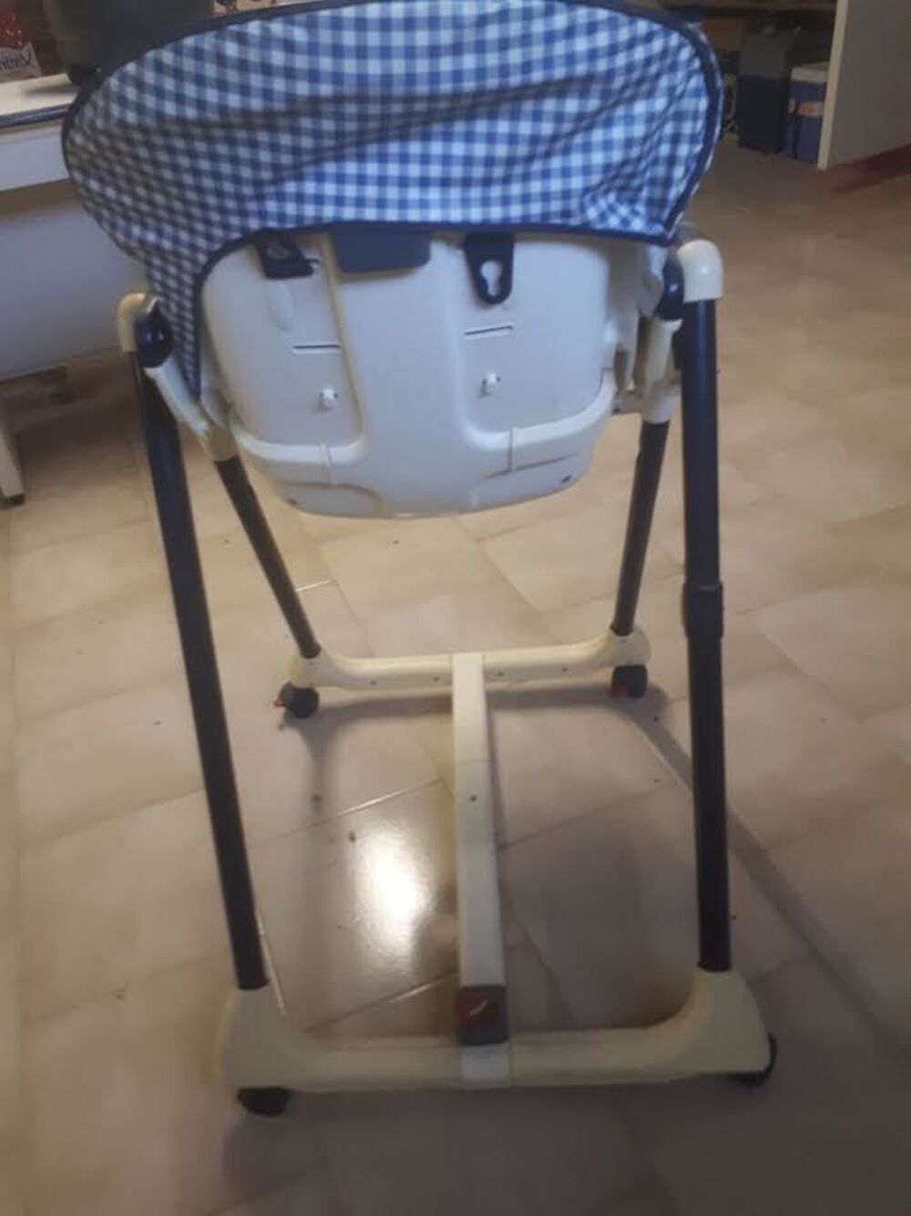 Chaise haute Puériculture