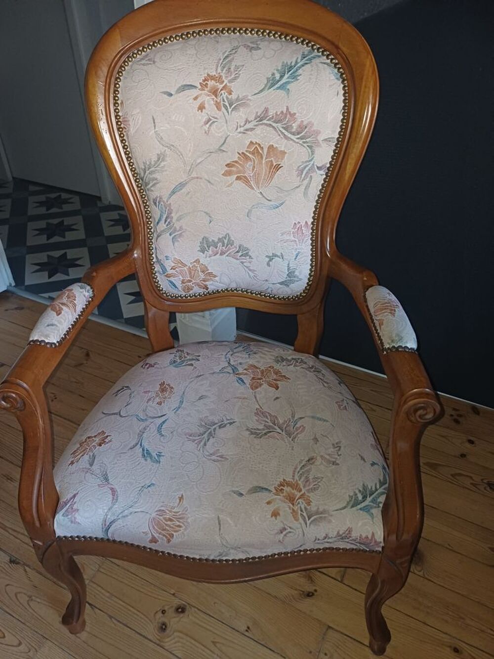 Fauteuil style ancien Meubles