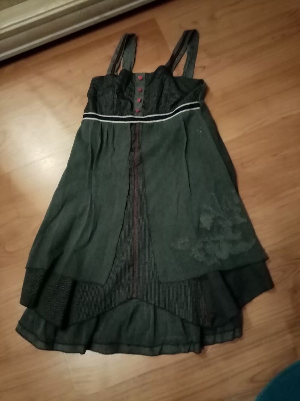 robes T.42 noir et grise Vêtements