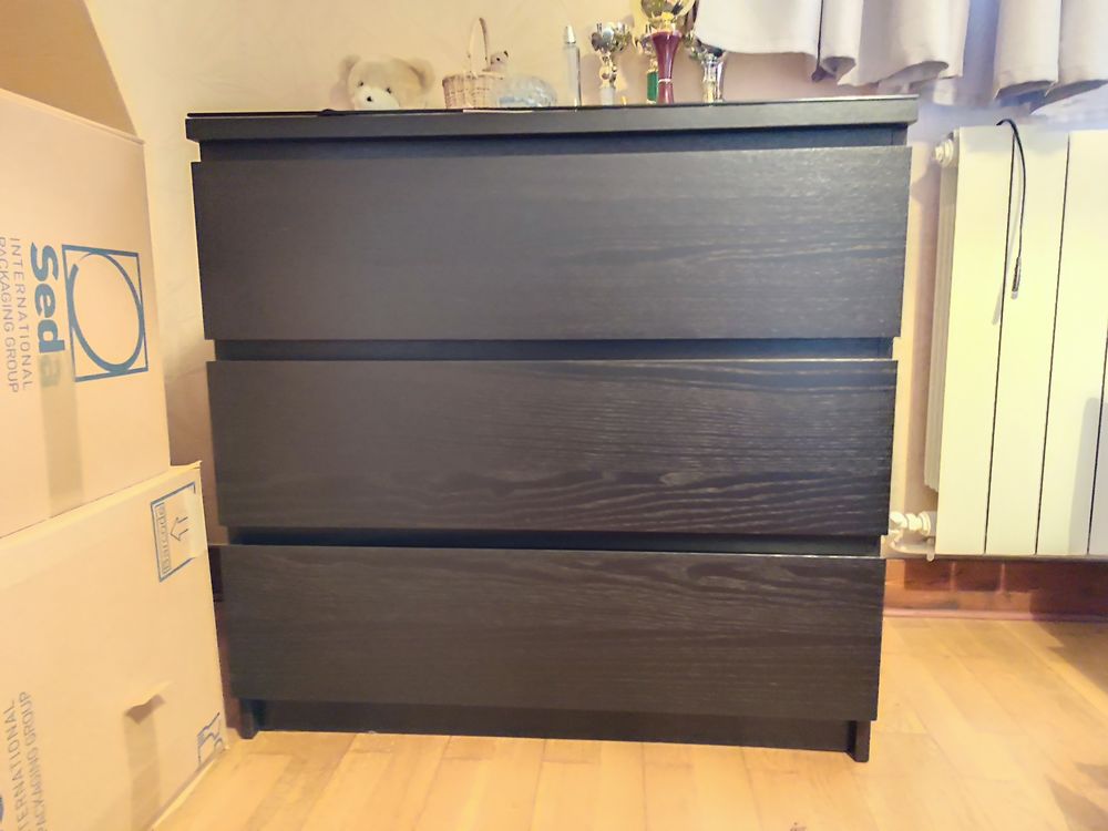 Armoire noire Ikea mod&egrave;le MALM Meubles