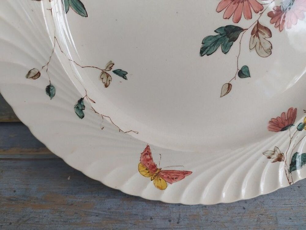 Assiette Fa&iuml;ence Anglaise XIX&egrave;me D&eacute;cor Fleurs et Oiseau
Décoration