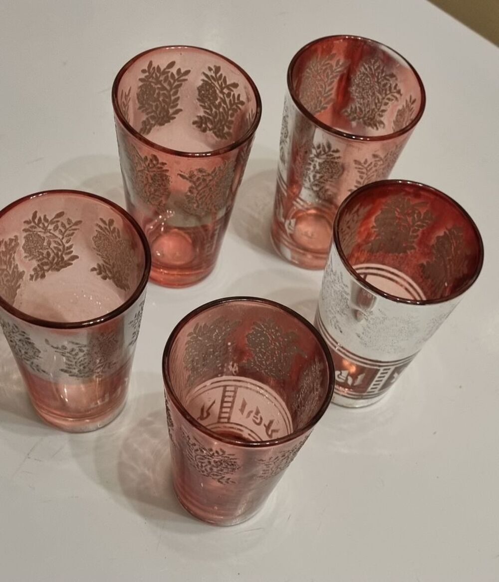 Verres &agrave; th&eacute; style oriental Cuisine