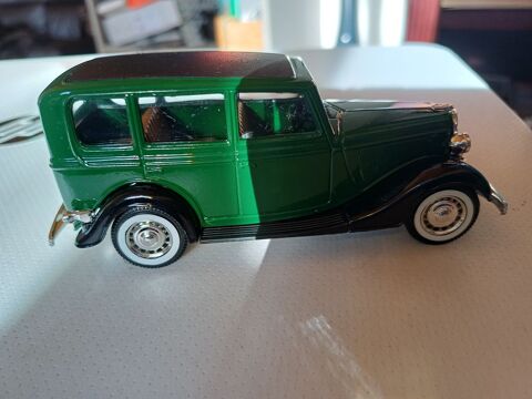 Ford V8 -1936 1/43 eme 0 Castel-Sarrazin (40)
