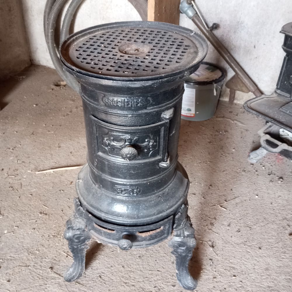 Poele en fonte vintage Décoration