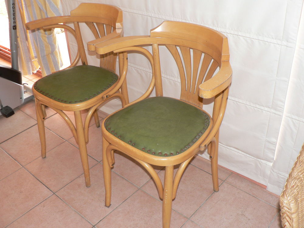 fauteuilles bauman Photos/Video/TV
