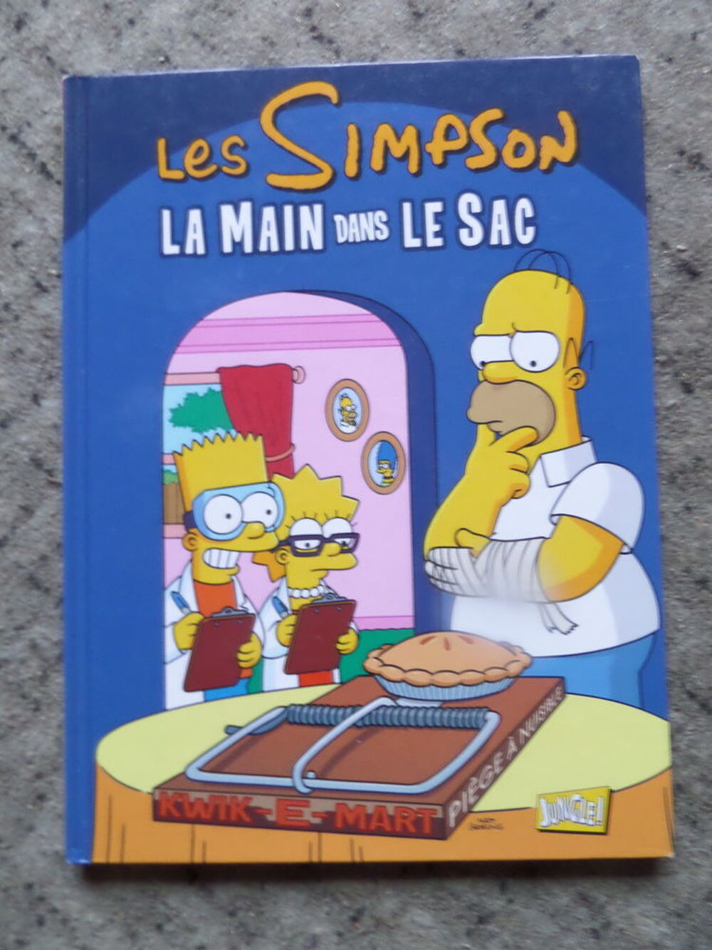 9 bandes dessin&eacute;es des SIMPSON Livres et BD