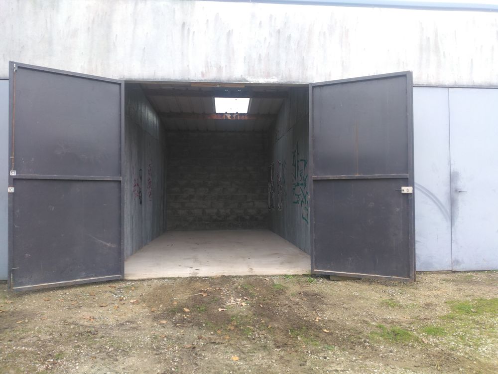 Location Parking/Garage garage Sn