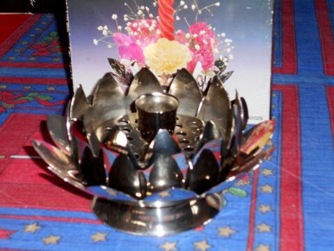 Centre de table bougeoir Lotus mtal argent 35 Monflanquin (47)