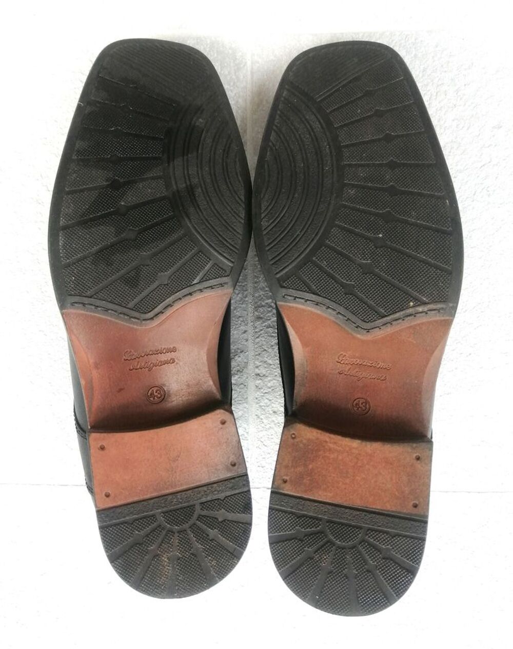 Chaussures en cuir &agrave; lacets BATA pour hommes Chaussures