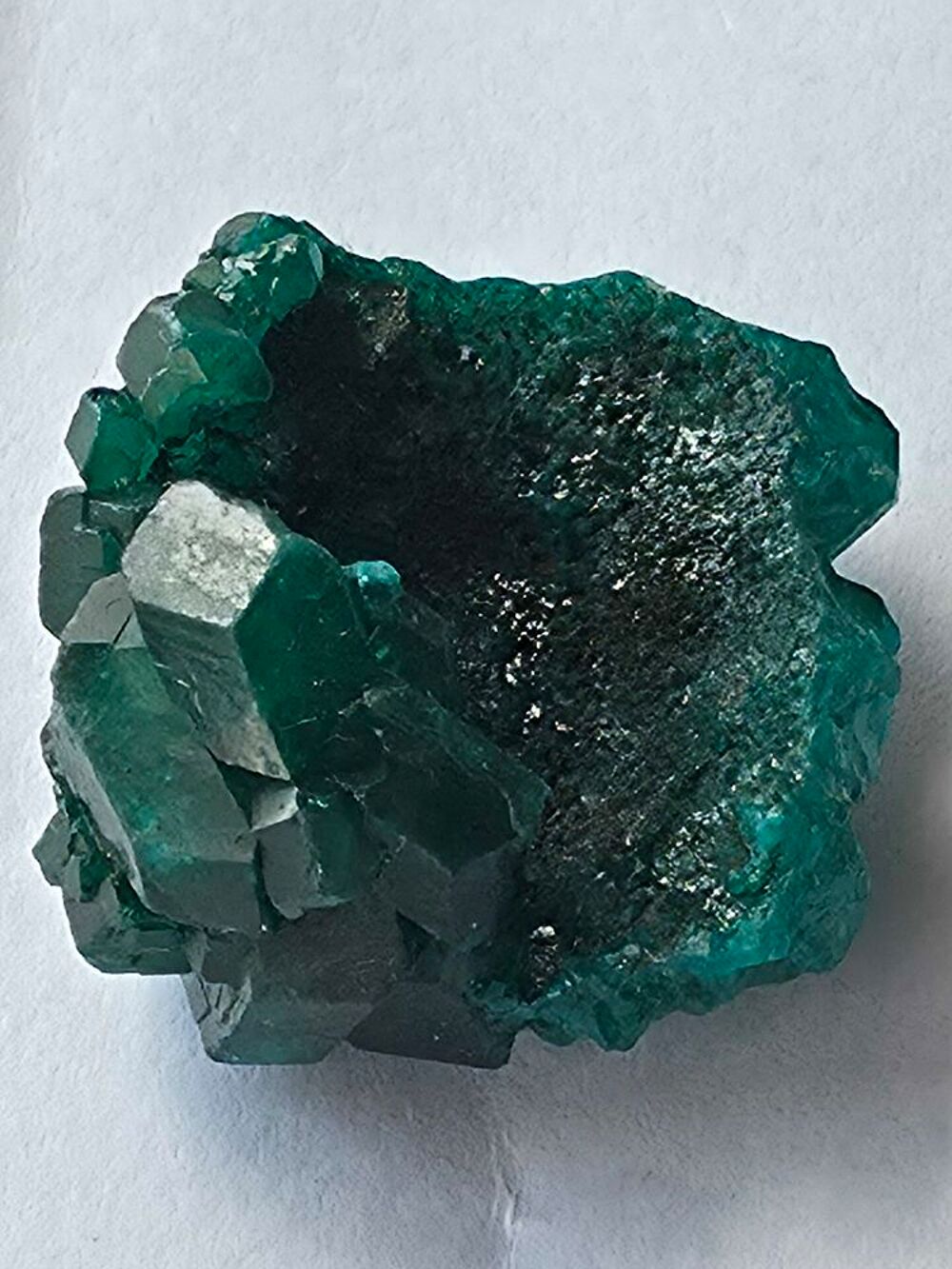 Sp&eacute;cimen Dioptase du Congo-Cristaux vert &eacute;meraude 7g 