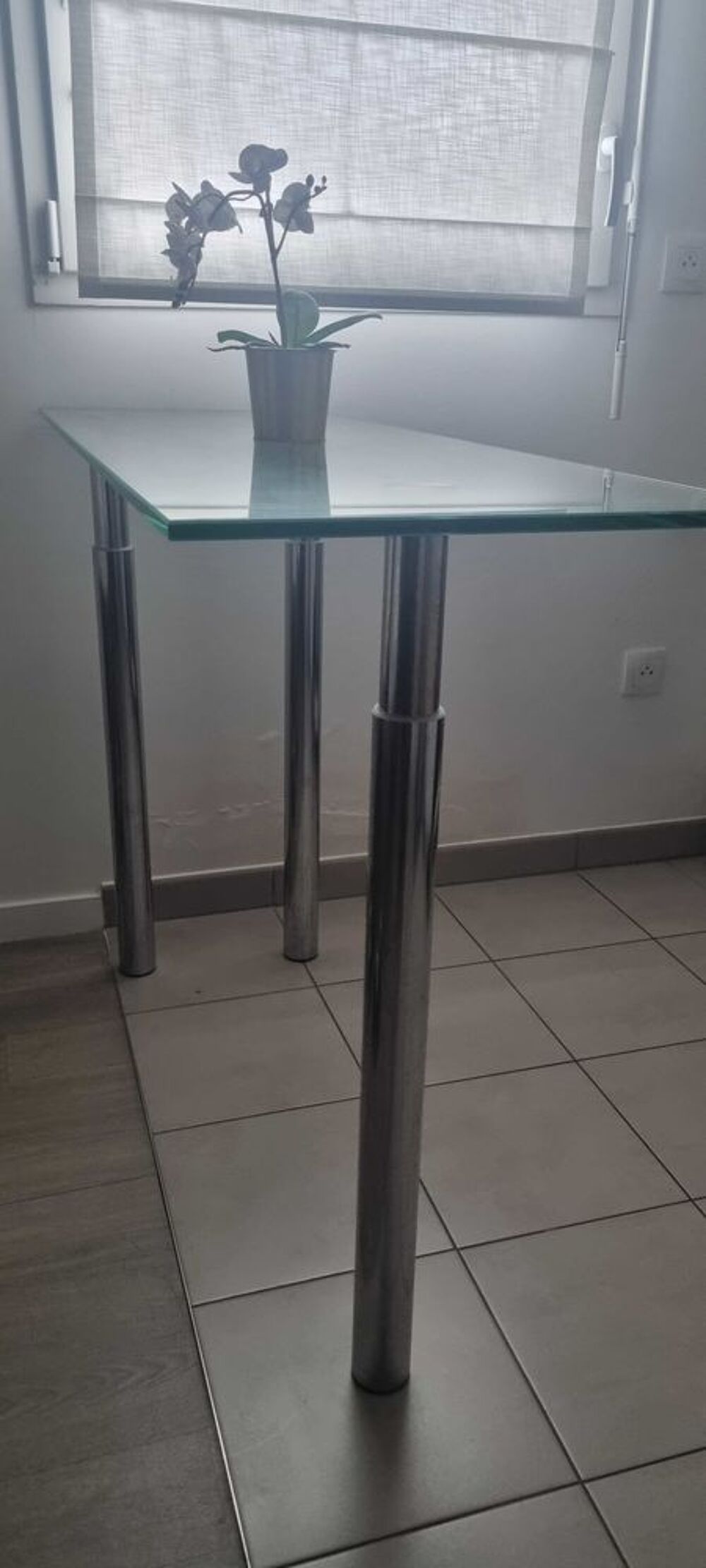 table de bar en verre tremp&eacute; Meubles
