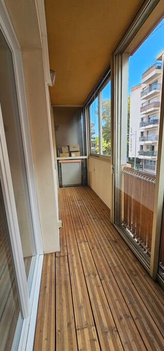 Vente Appartement Bel appartement T3 67m2 cave parking et local commercial 25m Cagnes-sur-mer