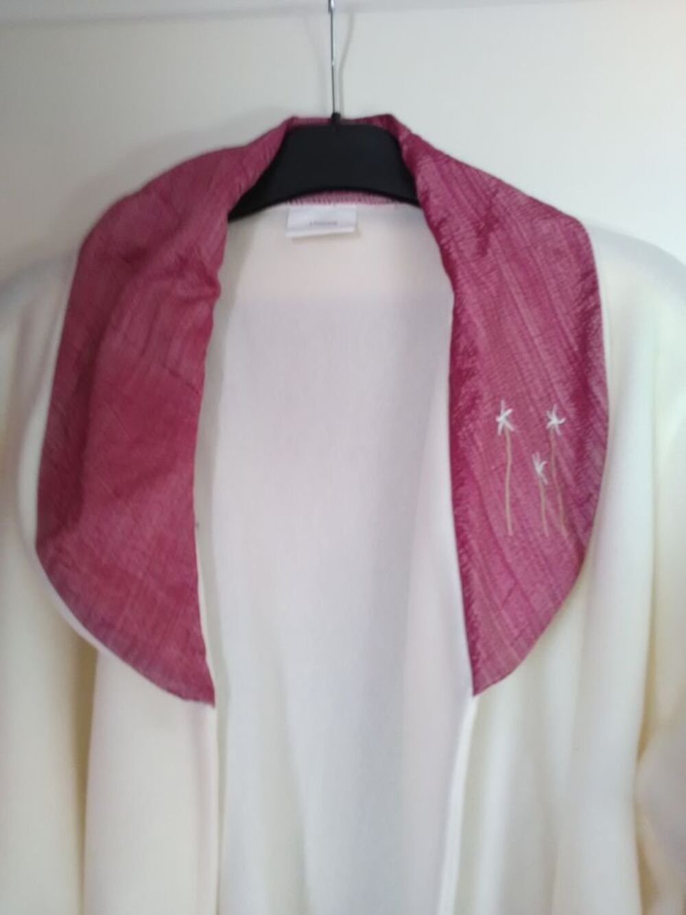 ROBE DE CHAMBRE T 40/42 4€
Vêtements