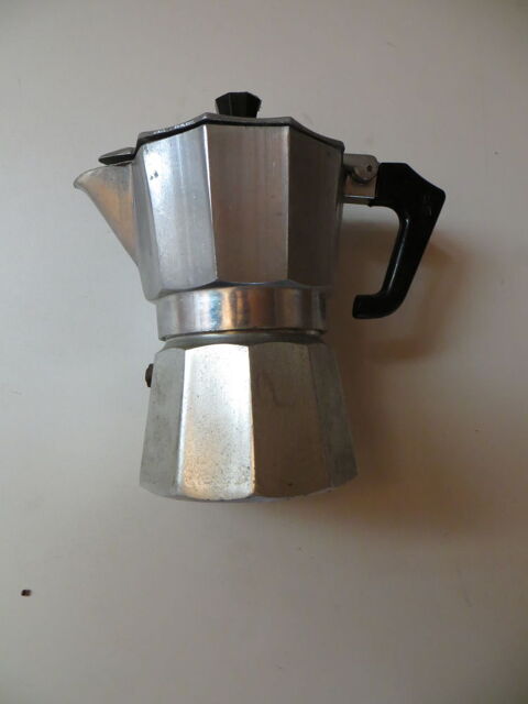 CAFETIERE ITALIENNE 8 Fl�vy (57)