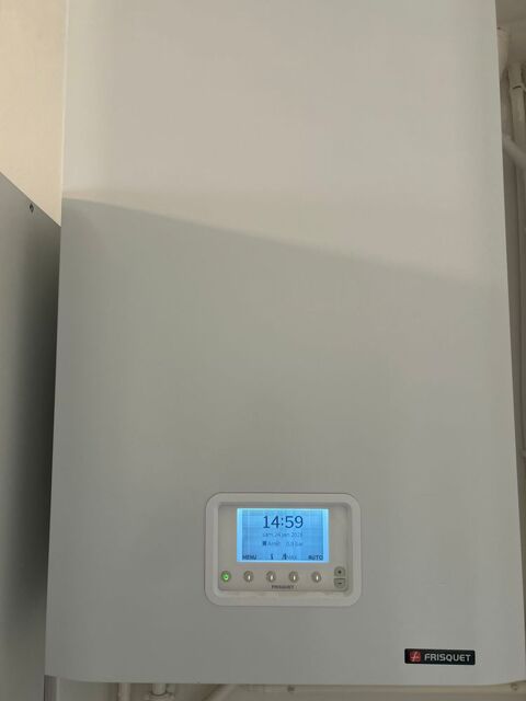 Chaudière FRISQUET à condensation ultra Luxe vantouse gaz 8900 Metz (57)