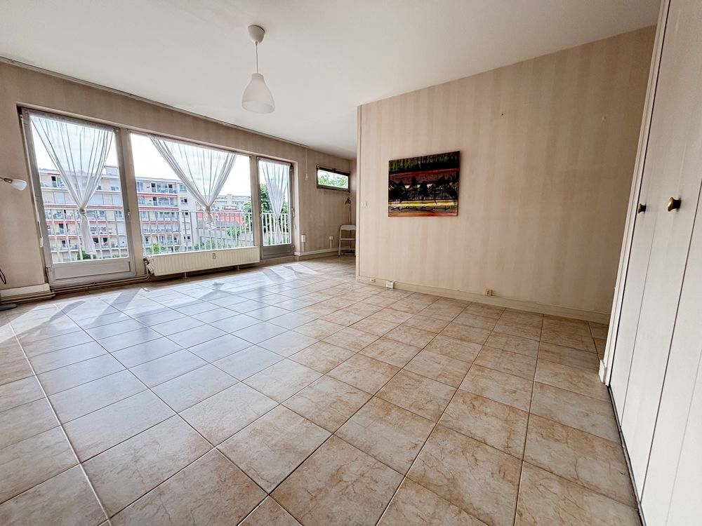 Location Appartement GRAND STUDIO CENTRE VILLE REIMS Reims