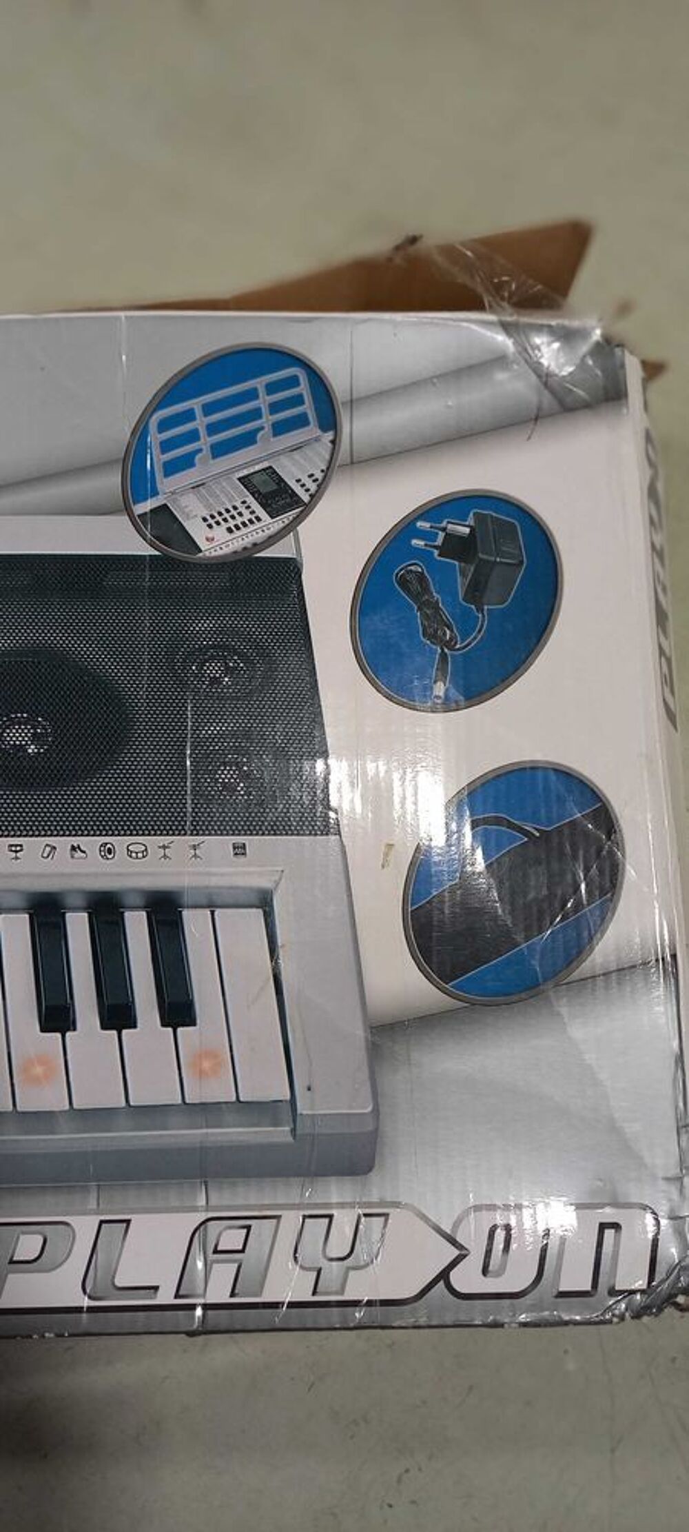 vendre piano. comme neuf Instruments de musique