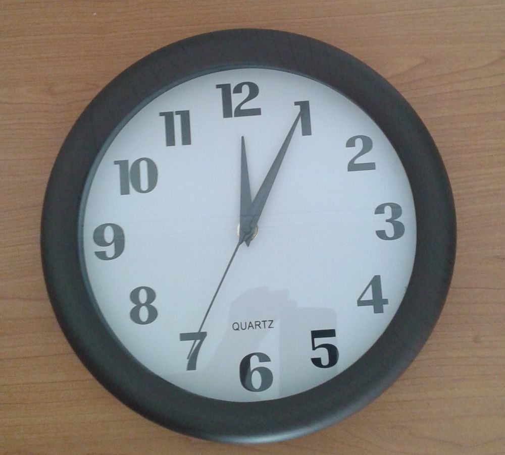 Horloge Murale Moderne &agrave; Quartz Décoration