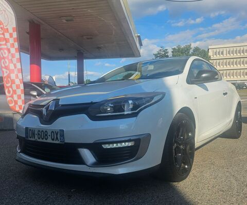Renault M&eacute;gane III Coup&eacute; dCi 130 Energy eco2 Ultimate 2015 occasion Magnanville 78200