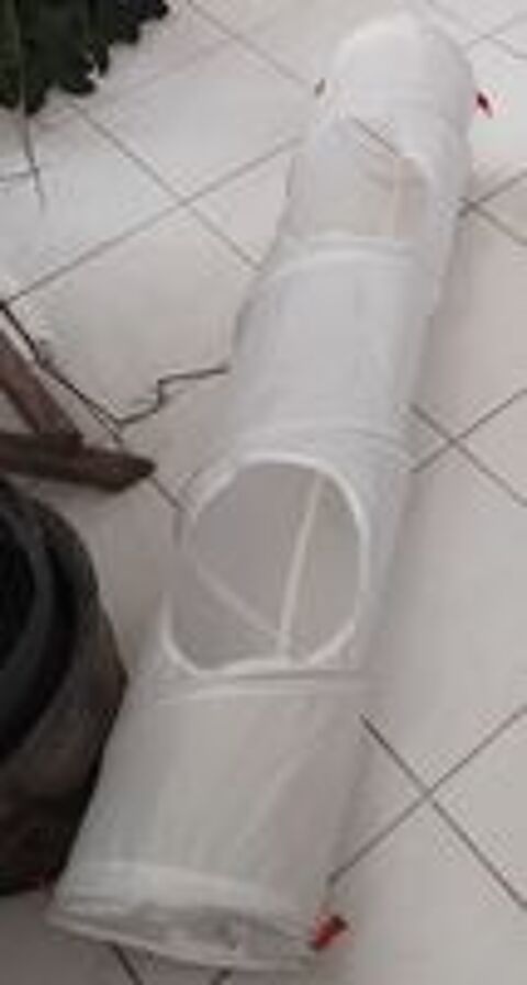   Tunnel pour amuser les chats 