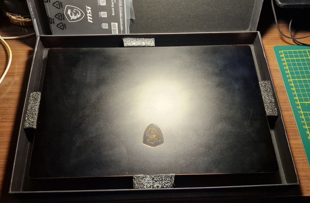 PC Portable MSI GS75 Stealth 10SF-489 fr - Performances Haut Matériel informatique