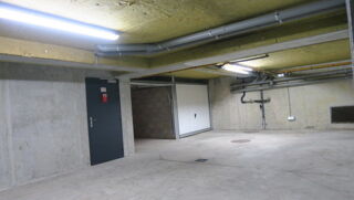  Parking / Garage � louer 28 m� Laxou
