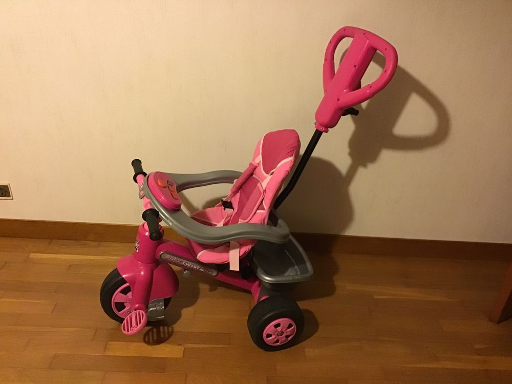 Tricycle &eacute;volutif baby twist Puériculture
